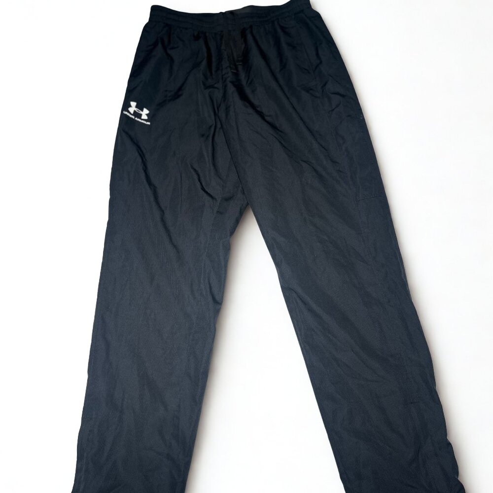 Black Loose Pants/Track Pants: Under Armour  Medium